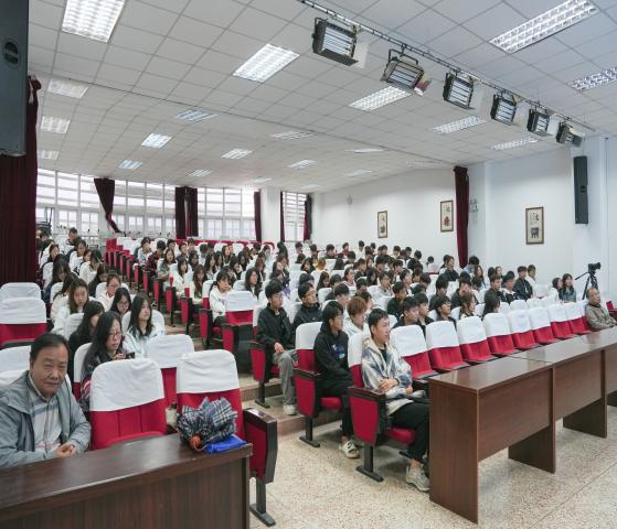 a4a59c4f511349f7b059a27812bfe36c.Jpeg